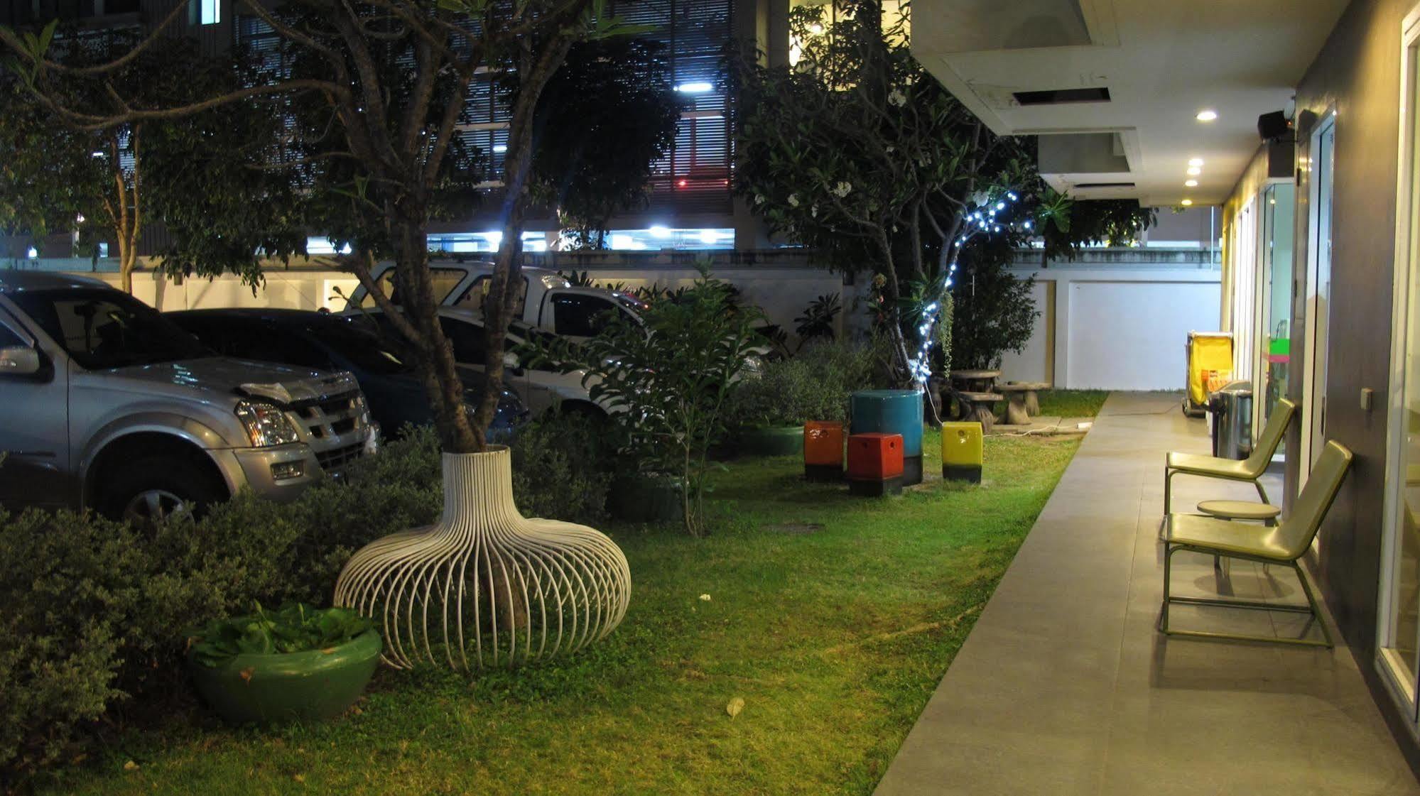 U431 Chaengwattana Otel Nonthaburi Dış mekan fotoğraf